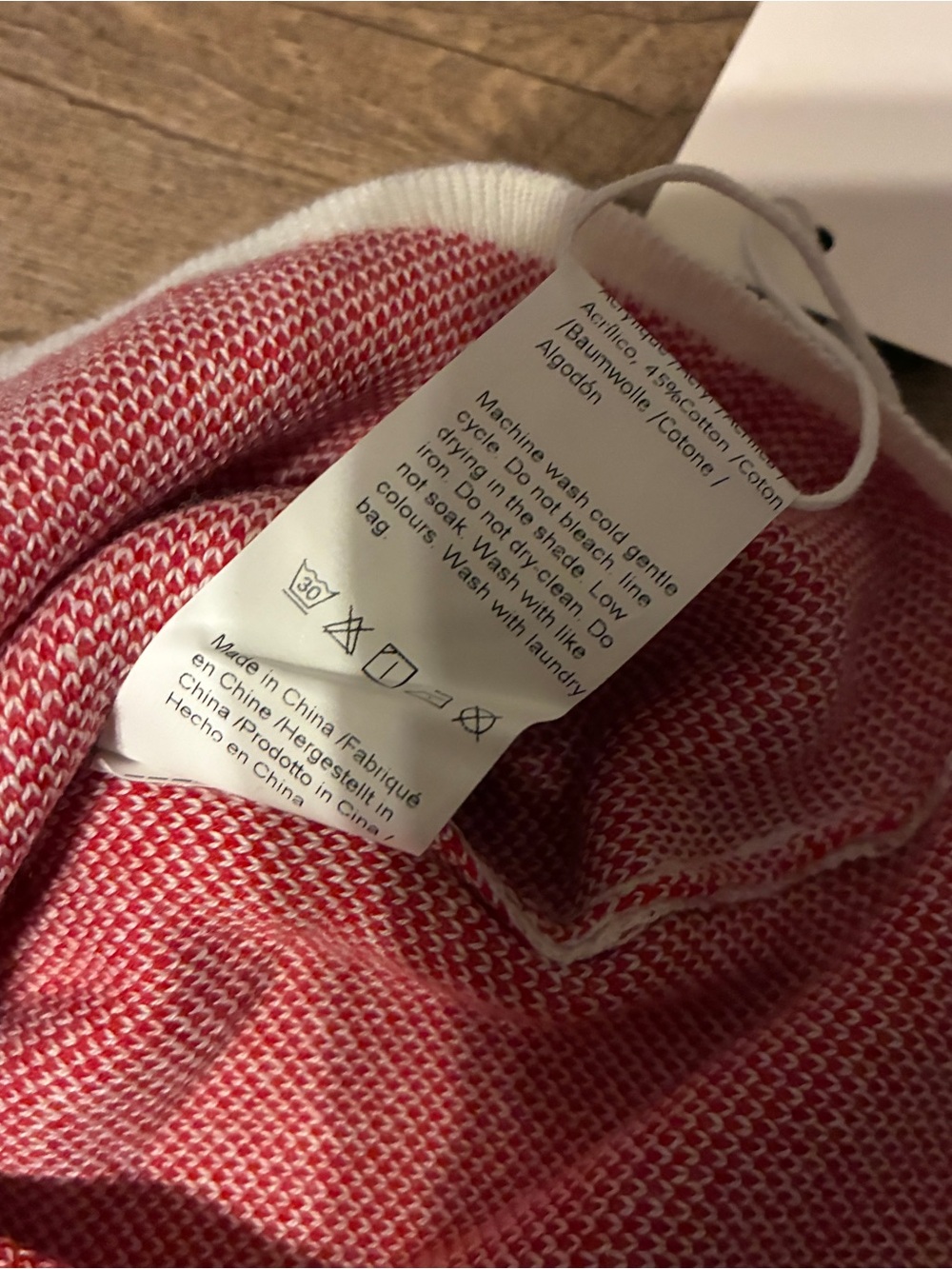 Amazon White Short Sleeved Cardigan with Red Heart Print - Picture 7 of 9